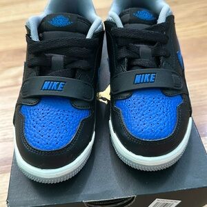 Kids Jordan Legacy 312 Low (PS) brand new size 11